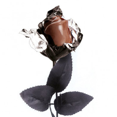 imagen 1 de rosa negra de chocolate 20grs