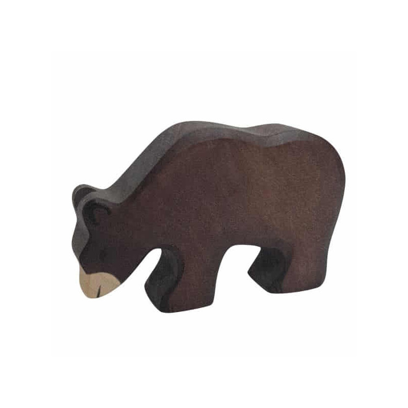 Imagen oso marron comiendo madera 15x2