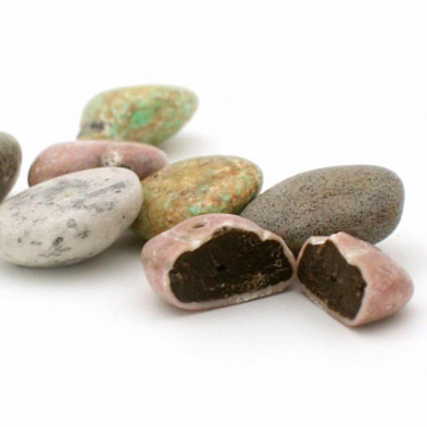 imagen 2 de piedras de rio de chocolate cubo 1kg