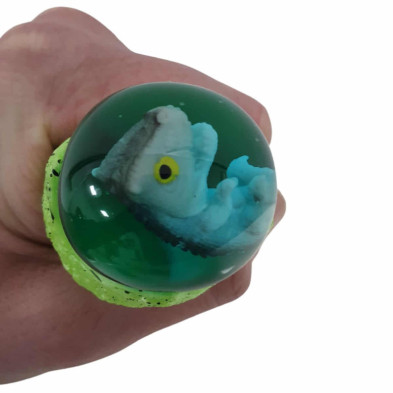 imagen 2 de juguete estrujable huevo de dinosaurio