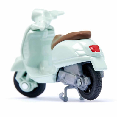 imagen 3 de moto vespa 125 gts 56x21x35mm