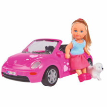 Imagen muñeca evi love en coche beetle