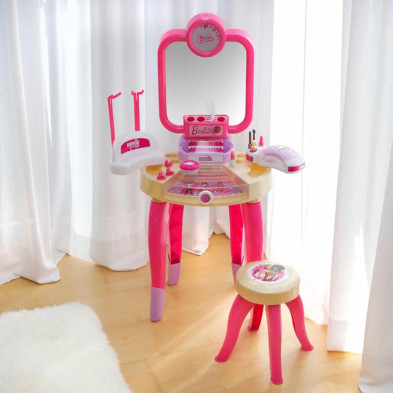 imagen 1 de barbie centro de belleza: diversión y creatividads