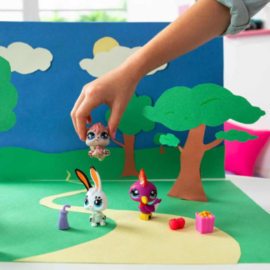 imagen 3 de figura littlest pet shop pack de 3 park pets