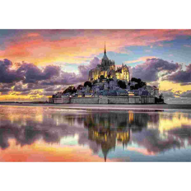 Imagen montada del puzzle Le Magnifique con castillo iluminado al atardecer