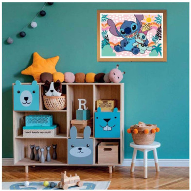 Escena decorativa con puzzle montado Disney Stitch enmarcado